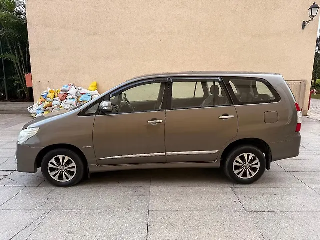 Used Toyota Innova [2013-2014] 2.5 VX 7 STR BS-IV in Mumbai
