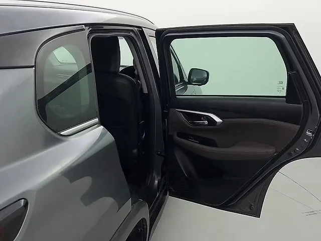 Used Toyota Urban Cruiser Hyryder V Hybrid [2022-2023] in Ghaziabad