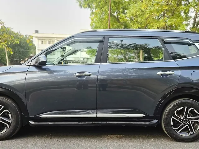 Used Kia Carens [2022-2023] Luxury Plus 1.4 Petrol 7 STR in Delhi