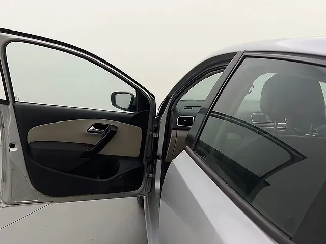 Used Volkswagen Polo [2012-2014] Highline1.2L (P) in Delhi