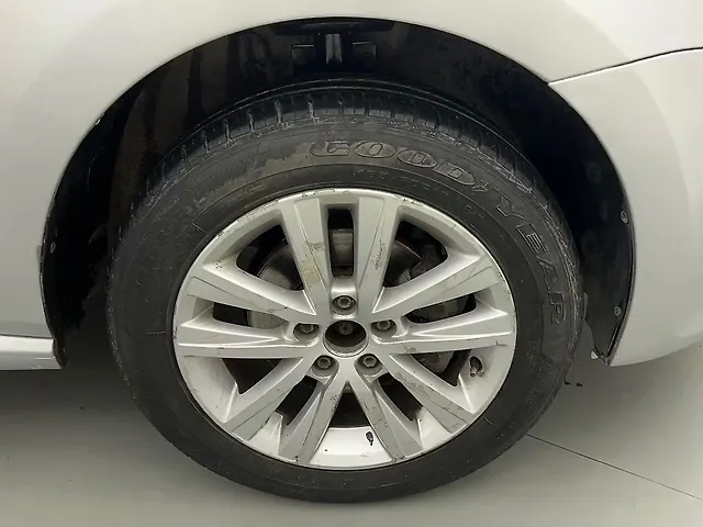 Used Volkswagen Polo [2012-2014] Highline1.2L (P) in Delhi