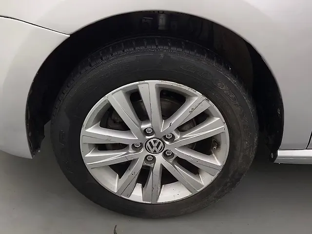 Used Volkswagen Polo [2012-2014] Highline1.2L (P) in Delhi