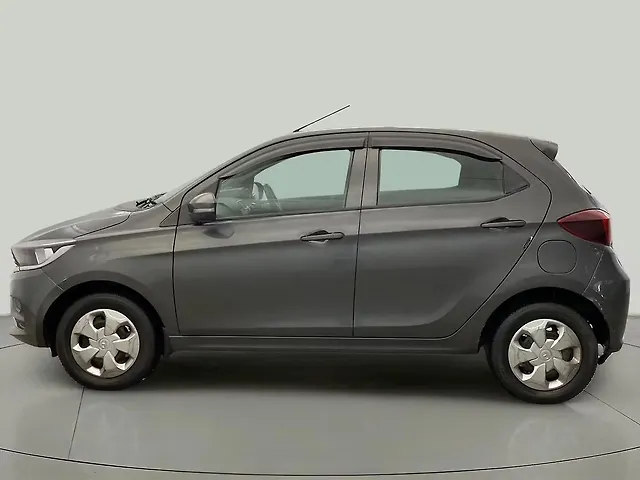 Used Tata Tiago [2016-2020] Revotron XT [2016-2019] in Delhi