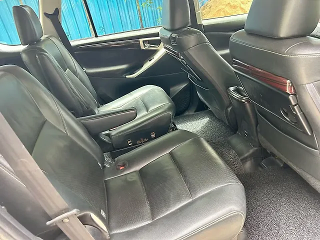 Used Toyota Innova Crysta [2016-2020] 2.4 ZX 7 STR [2016-2020] in Hyderabad