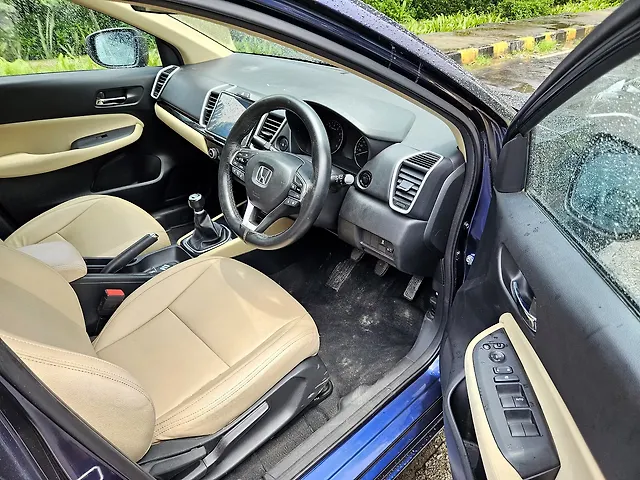 Used Honda City V Petrol MT [2023-2025] in Mumbai