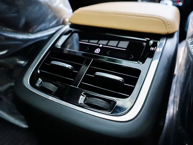 Used Volvo XC60 B5 Ultimate in Delhi
