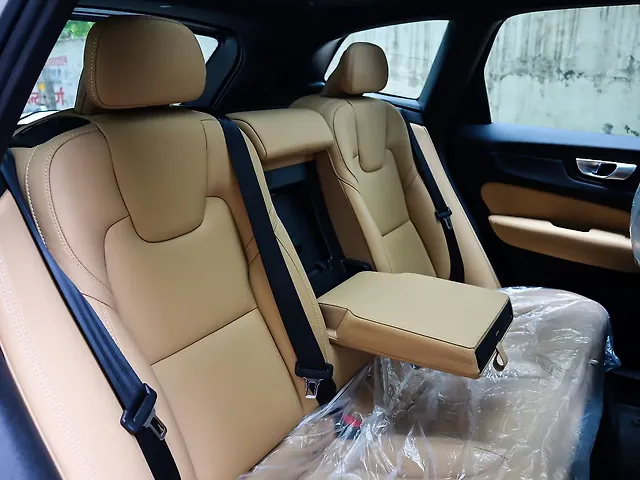 Used Volvo XC60 B5 Ultimate in Delhi