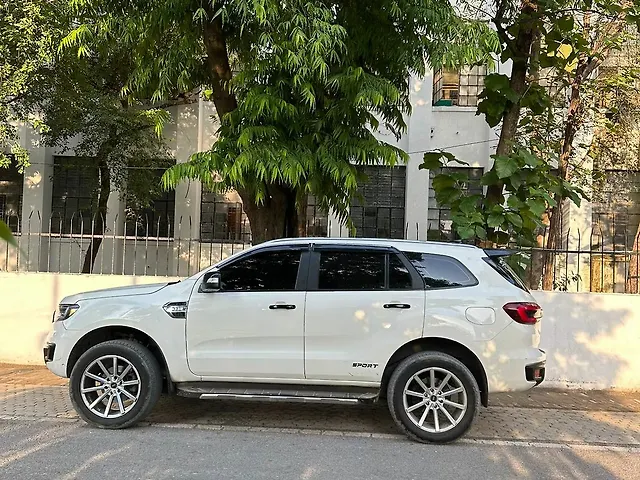 Used Ford Endeavour [2016-2019] Titanium 3.2 4x4 AT in Kanpur