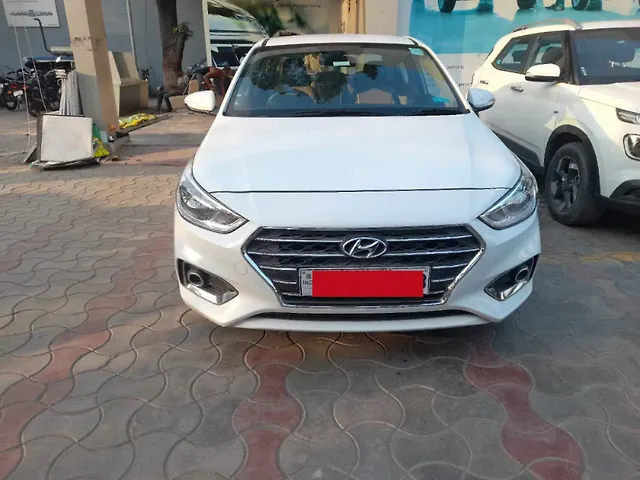 Used 2019 Hyundai Verna in Lucknow