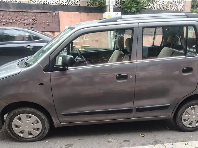 Used Maruti Suzuki Wagon R 1.0 [2014-2019] LXI in Kanpur