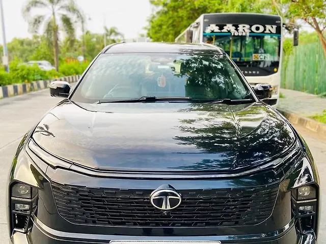 Used 2023 Tata Safari in Mumbai