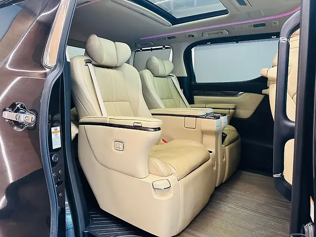 Used Toyota Vellfire [2020-2023] Hybrid in Mumbai