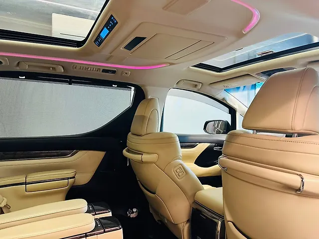 Used Toyota Vellfire [2020-2023] Hybrid in Mumbai