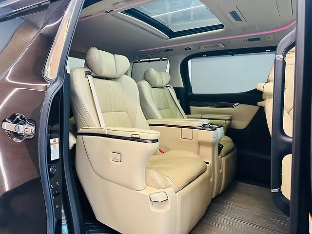 Used Toyota Vellfire [2020-2023] Hybrid in Mumbai