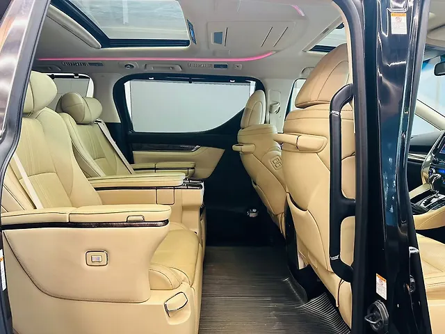 Used Toyota Vellfire [2020-2023] Hybrid in Mumbai