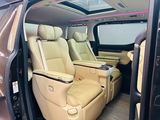 Used Toyota Vellfire [2020-2023] Hybrid in Mumbai
