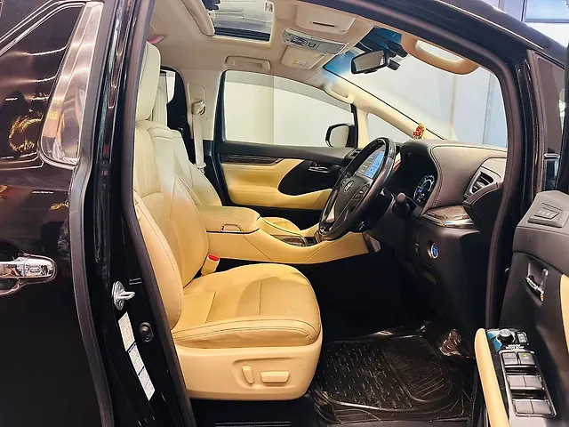 Used Toyota Vellfire [2020-2023] Hybrid in Mumbai