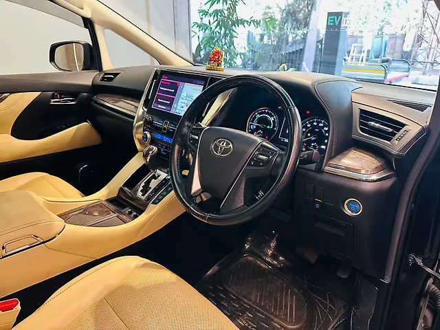 Used Toyota Vellfire [2020-2023] Hybrid in Mumbai