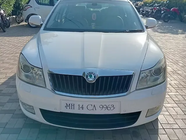 Used 2010 Skoda Laura in Sangli