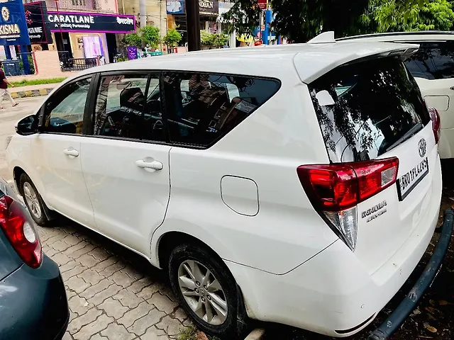 Used Toyota Innova Crysta [2016-2020] 2.4 G 8 STR [2016-2017] in Patna