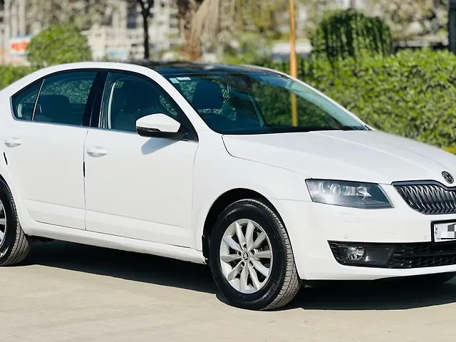Used Skoda Octavia [2013-2015] Elegance 2.0 TDI AT in Surat