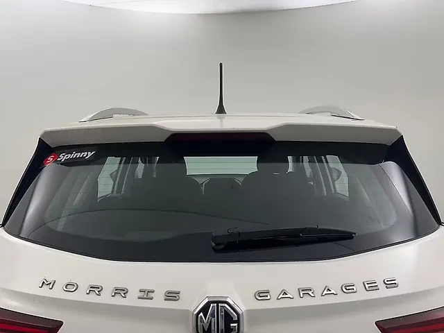 Used MG Hector Plus [2020-2023] Style 1.5 Petrol Turbo MT 7-STR in Delhi