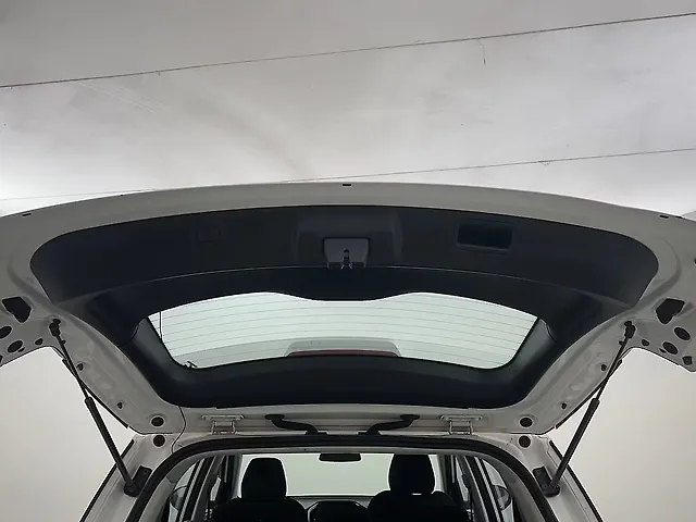 Used MG Hector Plus [2020-2023] Style 1.5 Petrol Turbo MT 7-STR in Delhi