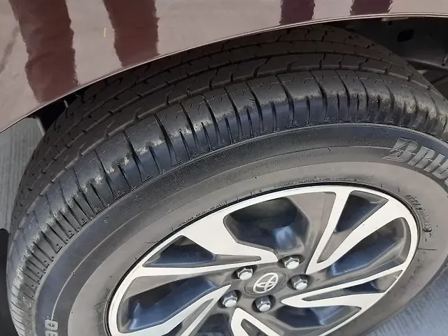 Used Toyota Innova Crysta [2016-2020] 2.4 G 7 STR [2016-2017] in Chennai