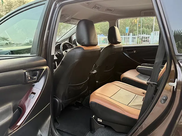 Used Toyota Innova Crysta [2020-2023] GX 2.4 AT 7 STR in Delhi