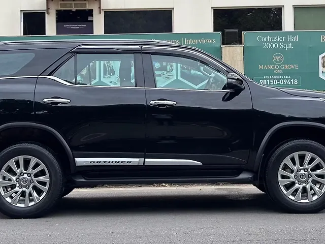 Used Toyota Fortuner 4X4 AT 2.8 Diesel in Chandigarh