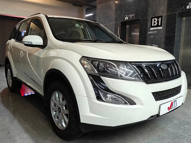 Used 2017 Mahindra XUV500 in Ahmedabad