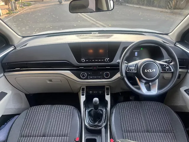 Used Kia Carens [2022-2023] Prestige 1.5 Petrol MT 7 STR in Jalandhar