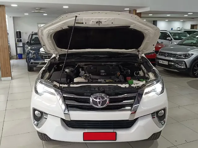Used Toyota Fortuner [2016-2021] 2.8 4x2 AT [2016-2020] in Bangalore