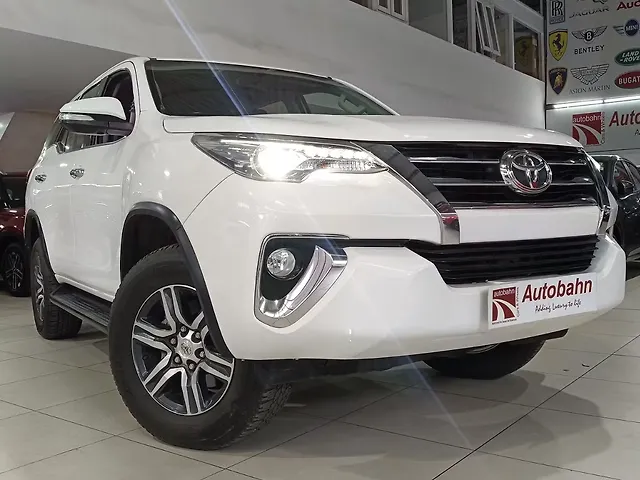 Used Toyota Fortuner [2016-2021] 2.8 4x2 AT [2016-2020] in Bangalore