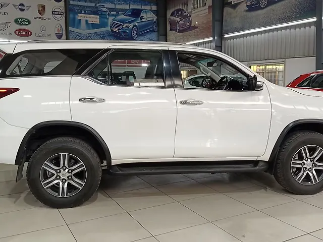 Used Toyota Fortuner [2016-2021] 2.8 4x2 AT [2016-2020] in Bangalore