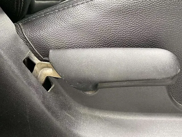 Used Maruti Suzuki Vitara Brezza [2020-2022] VXi in Ahmedabad