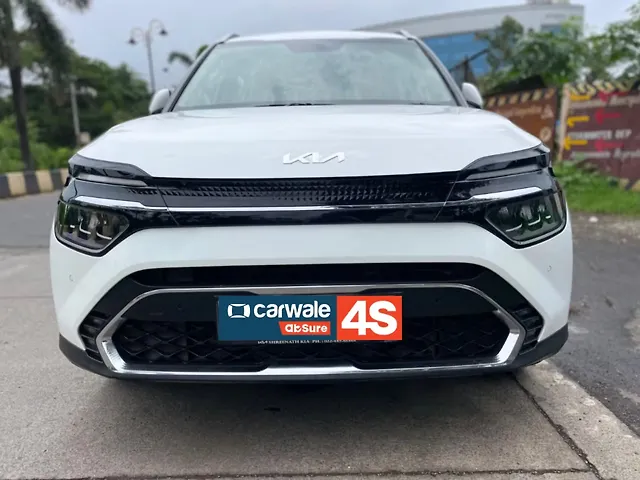 Used 2022 Kia Carens in Mumbai