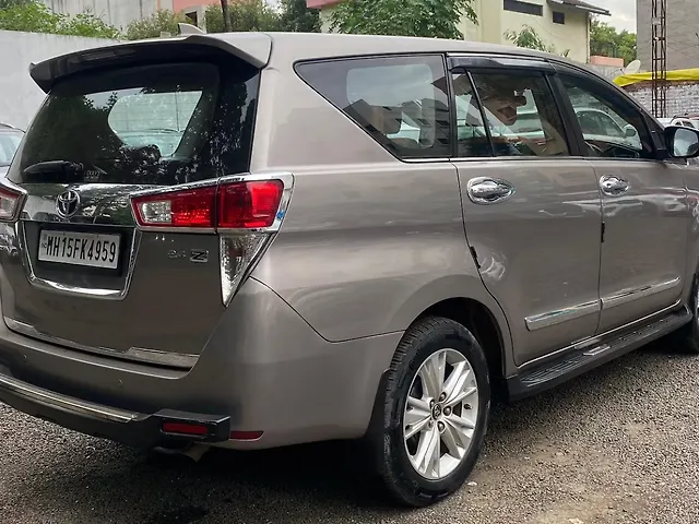 31 Second Hand Toyota Innova Crysta in Nashik, Used Toyota
