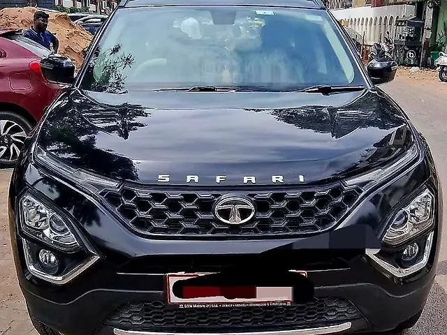 Used 2023 Tata Safari in Lucknow
