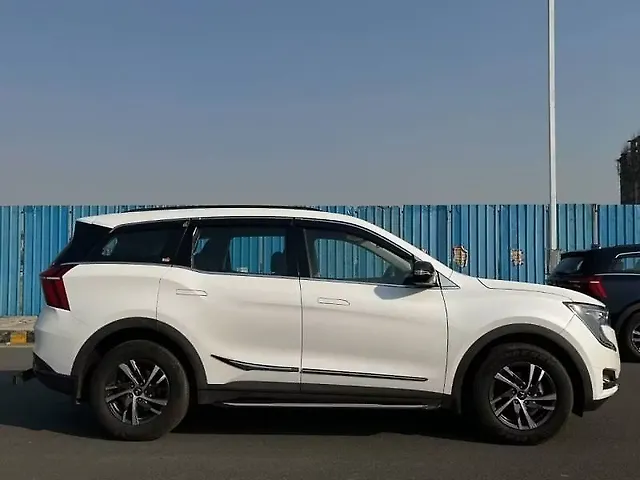 Used Mahindra XUV700 AX5 Diesel MT 7 STR in Lucknow