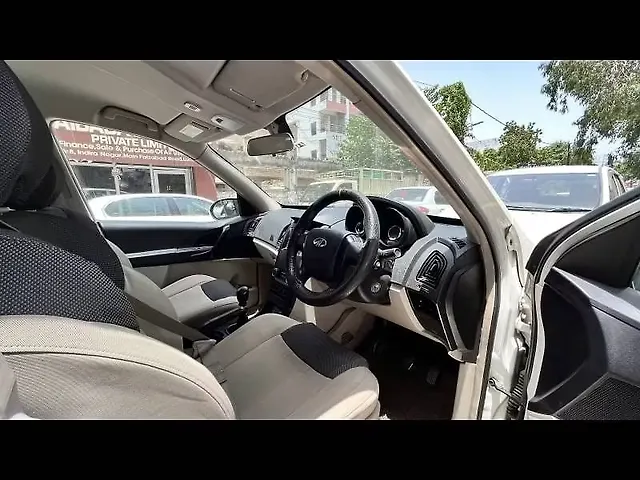 Used Mahindra XUV500 [2015-2018] W6 in Lucknow