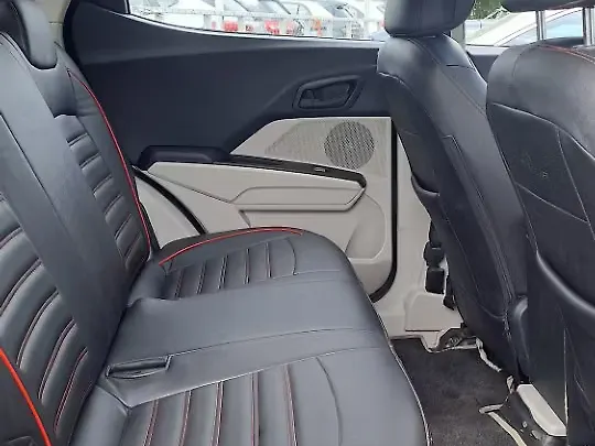 Used Mahindra XUV300 [2019-2024] W6 1.5 Diesel in Ahmedabad