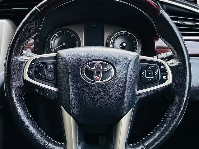 Used Toyota Innova Crysta [2016-2020] 2.4 VX 7 STR [2016-2020] in Delhi