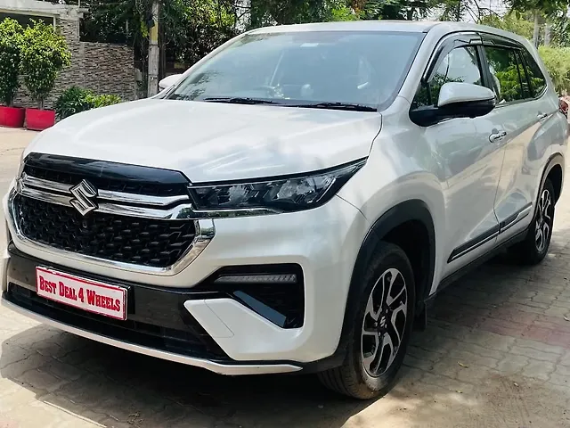 Used Maruti Suzuki Invicto Alpha Plus 7 STR in Lucknow