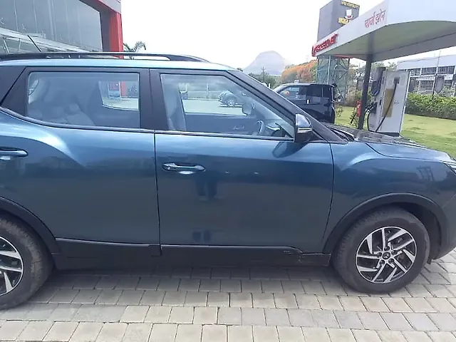 Used Mahindra XUV300 [2019-2024] W8 (O) 1.5 Diesel AMT Dual Tone in Nashik