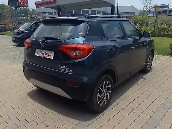 Used Mahindra XUV300 [2019-2024] W8 (O) 1.5 Diesel AMT Dual Tone in Nashik