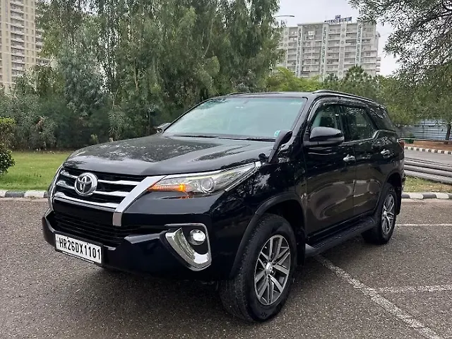 Used Toyota Fortuner [2016-2021] 2.8 4x4 AT in Chandigarh