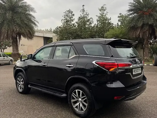 Used Toyota Fortuner [2016-2021] 2.8 4x4 AT in Chandigarh
