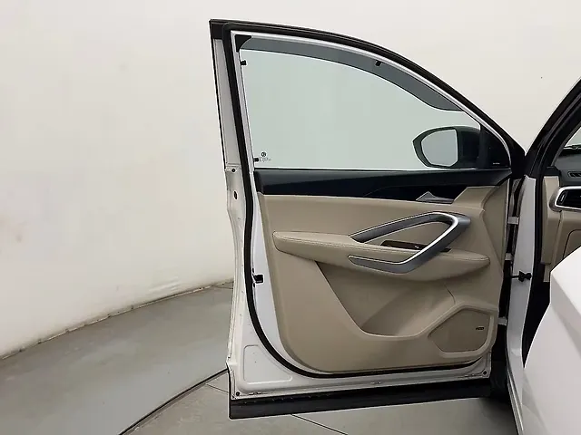 Used MG Hector [2021-2023] Sharp 2.0 Diesel Turbo MT Dual Tone in Navi Mumbai