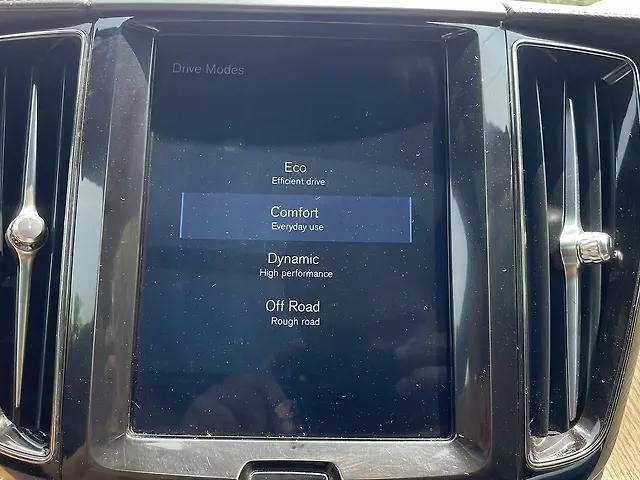 Used Volvo XC60 [2017-2021] Inscription [2017-2020] in Delhi